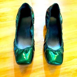Green Patent Leather Box-heeled Pumps